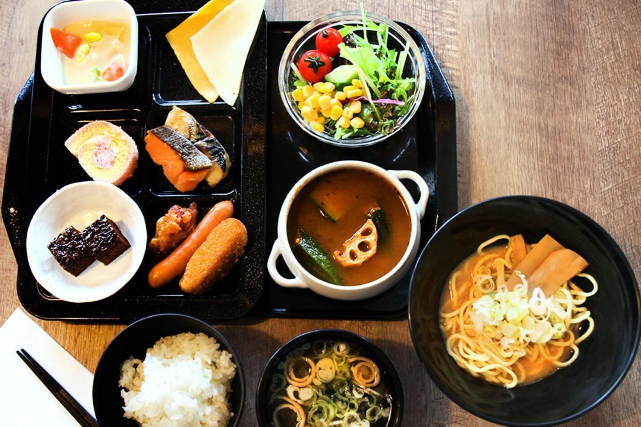 札幌伦勃朗风格酒店 3*